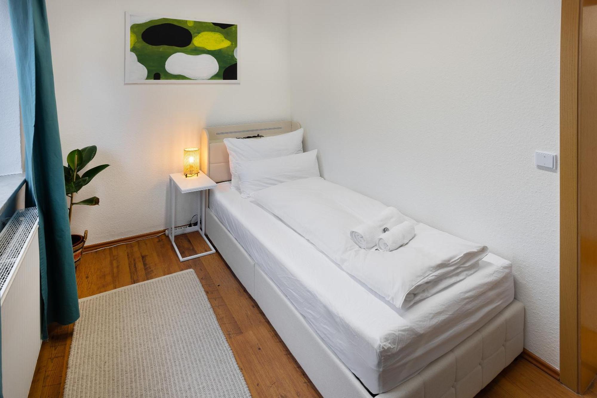 Ruhrapartments #Naehe A40 #Zentral #Fastwifi #Perfekt Fuer Familien Und Geschaeftsreisen Bochum Bagian luar foto