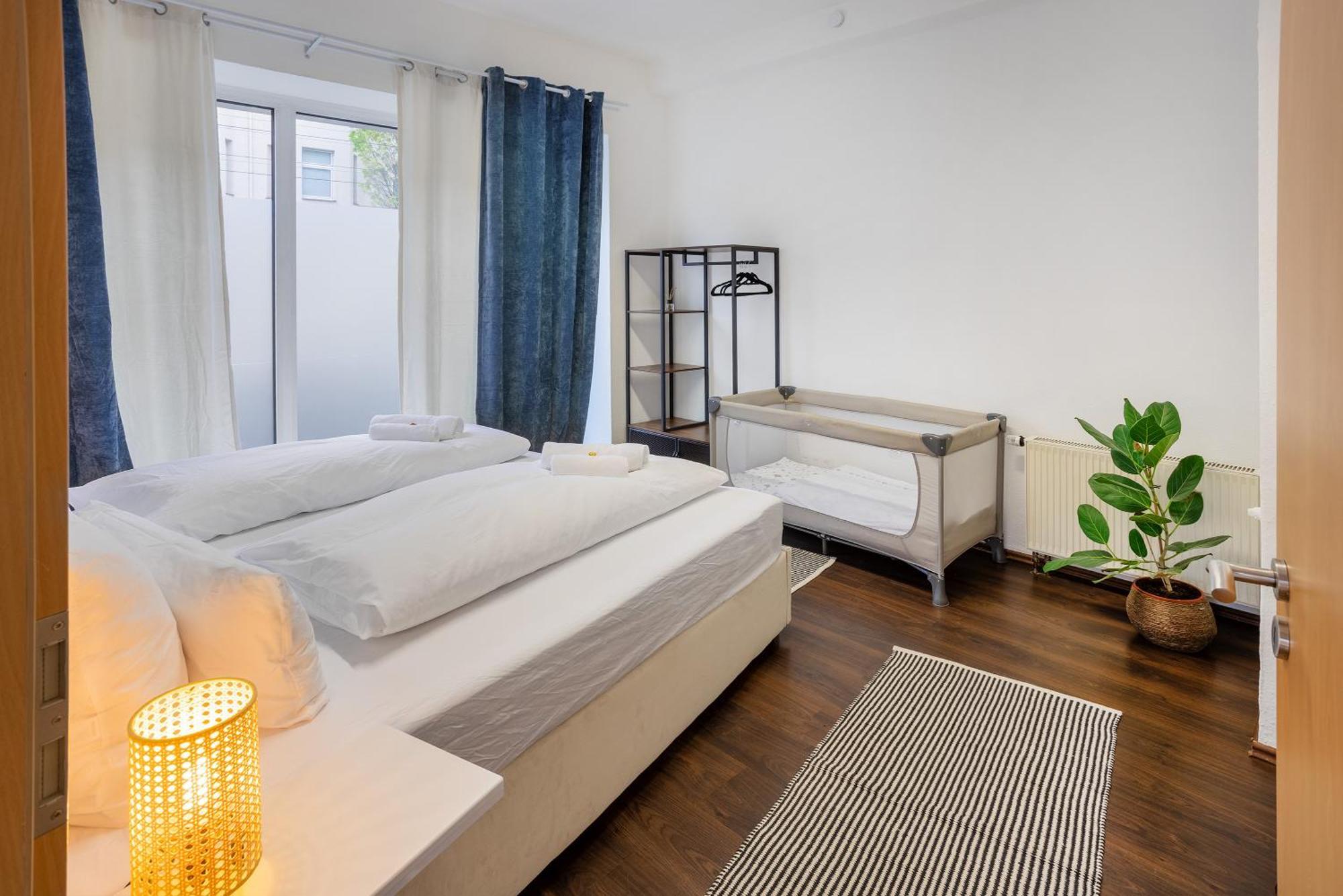 Ruhrapartments #Naehe A40 #Zentral #Fastwifi #Perfekt Fuer Familien Und Geschaeftsreisen Bochum Bagian luar foto