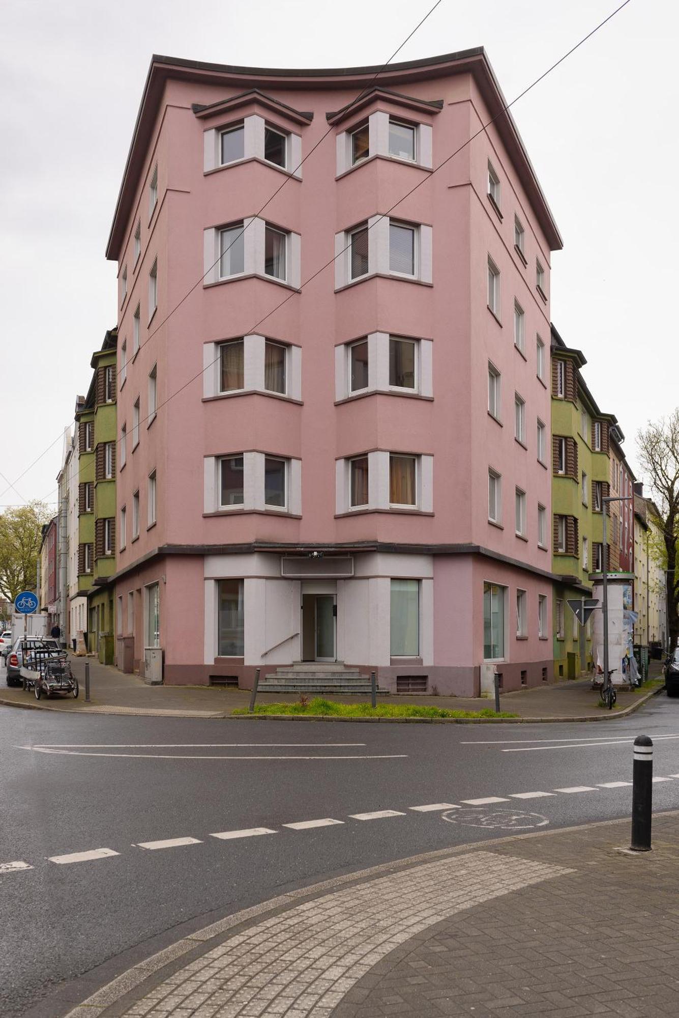 Ruhrapartments #Naehe A40 #Zentral #Fastwifi #Perfekt Fuer Familien Und Geschaeftsreisen Bochum Bagian luar foto
